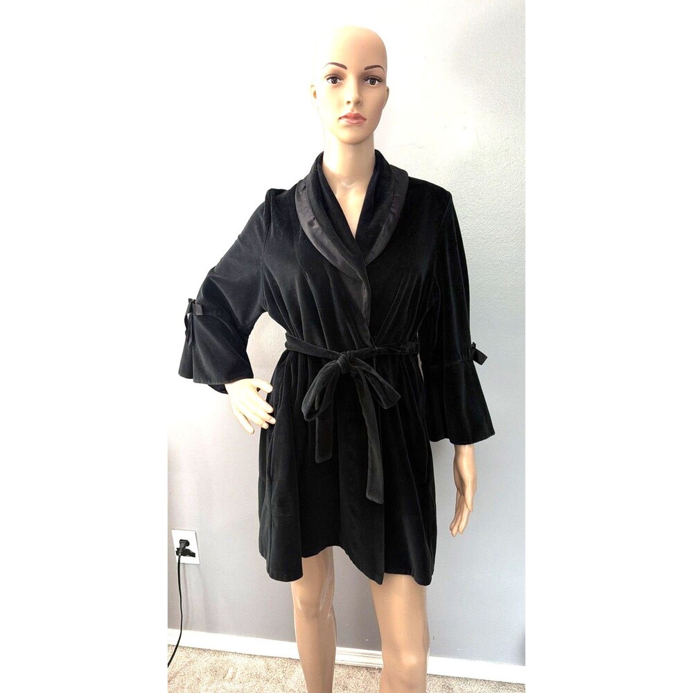 Betsey Johnson Intimates Black Velvet Bustle Back Ruffle Robe Satin Bow Trim M
